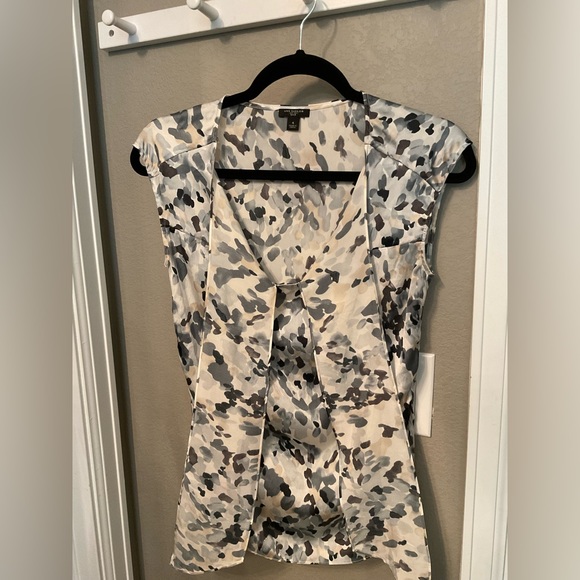 Ann Taylor Silk Blouse Size 4 - Picture 2 of 5